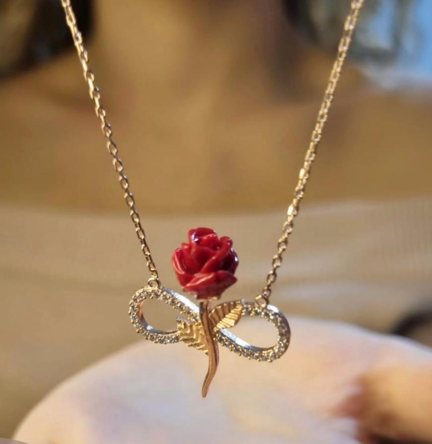 Collana Rosa