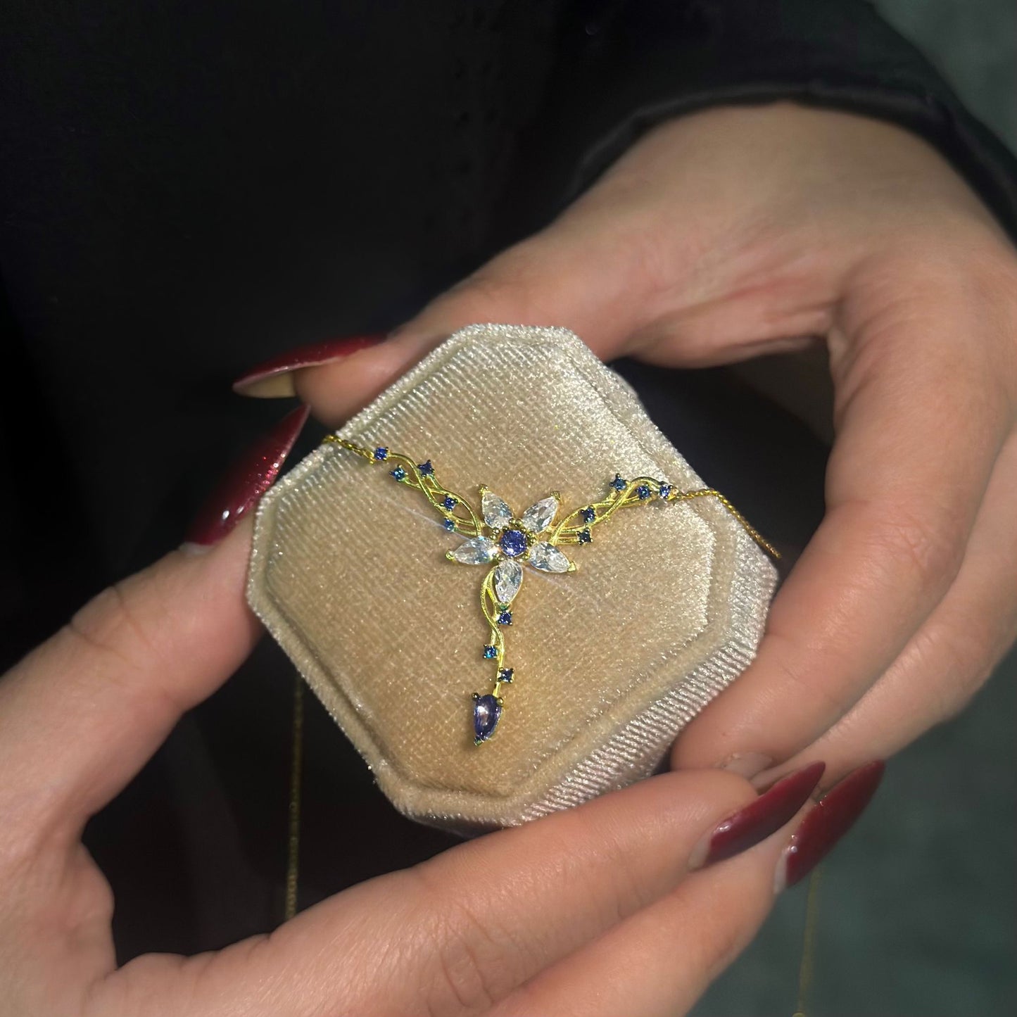 Golden Nergis Collana