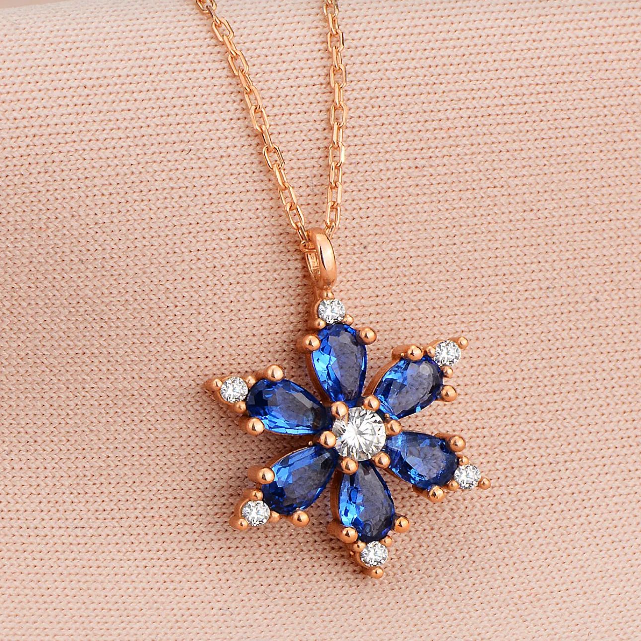 Sapphire Collana di Loto